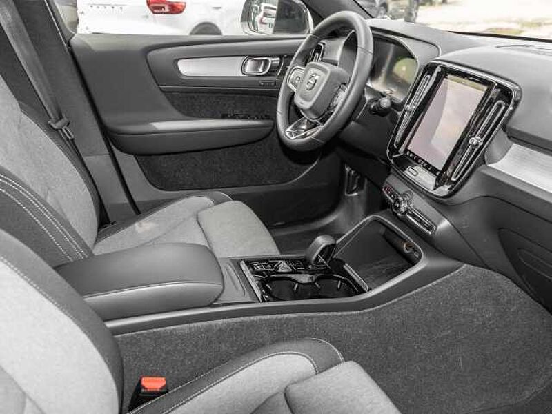 Volvo XC40 Plus Dark 2WD B3 EU6d digitales Cockpit Memory Sitze Soundsystem HarmanKardon LE