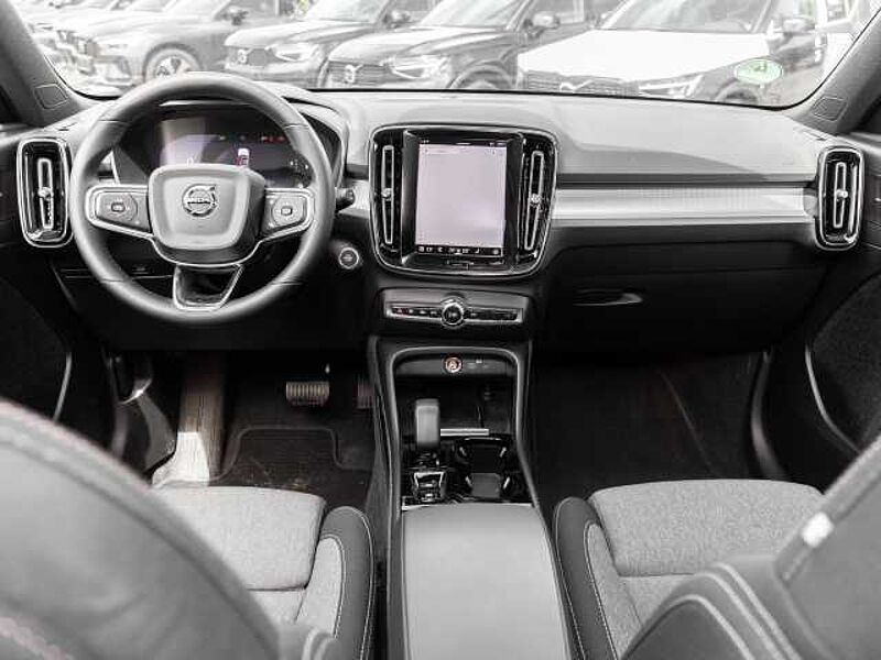 Volvo XC40 Plus Dark 2WD B3 EU6d digitales Cockpit Memory Sitze Soundsystem HarmanKardon LE