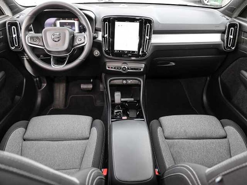 Volvo XC40 Plus Dark 2WD B3 EU6d digitales Cockpit Memory Sitze Soundsystem HarmanKardon LE