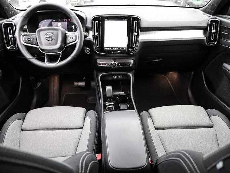 Volvo XC40 Plus Dark 2WD B3 EU6d digitales Cockpit Memory Sitze Soundsystem HarmanKardon LE