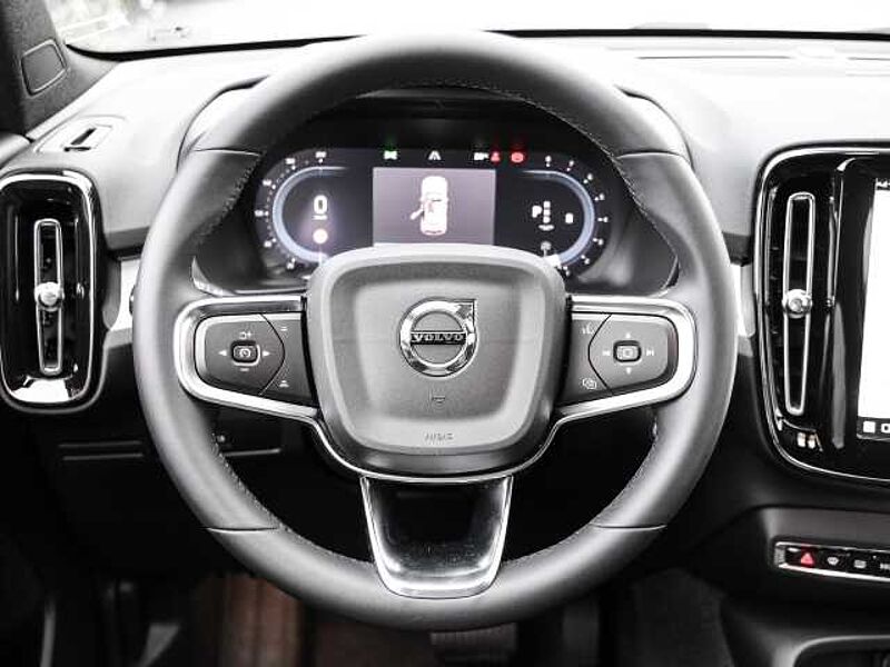 Volvo XC40 Plus Dark 2WD B3 EU6d digitales Cockpit Memory Sitze Soundsystem HarmanKardon LE