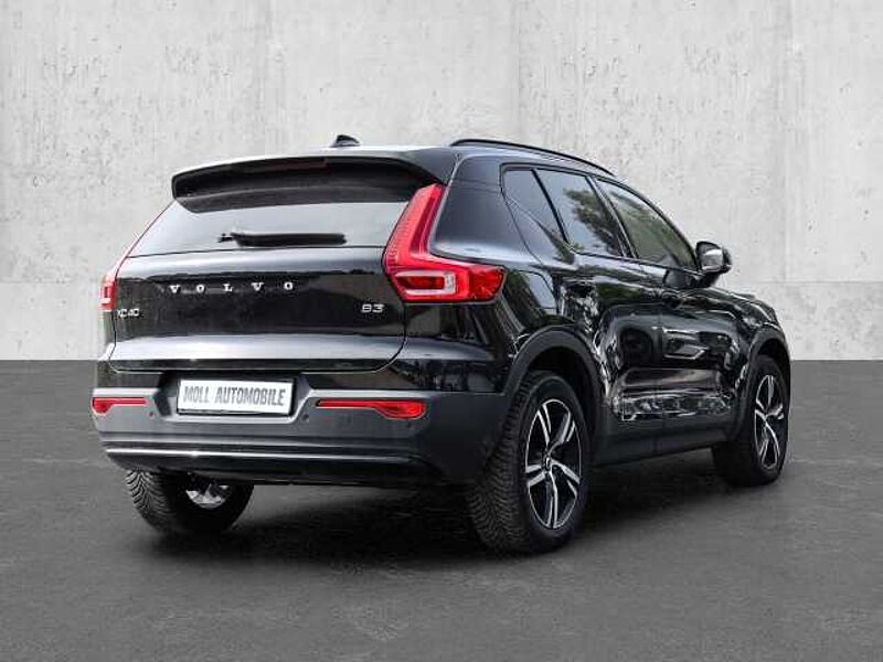 Volvo XC40 Plus Dark 2WD B3 EU6d digitales Cockpit Memory Sitze Soundsystem HarmanKardon LE