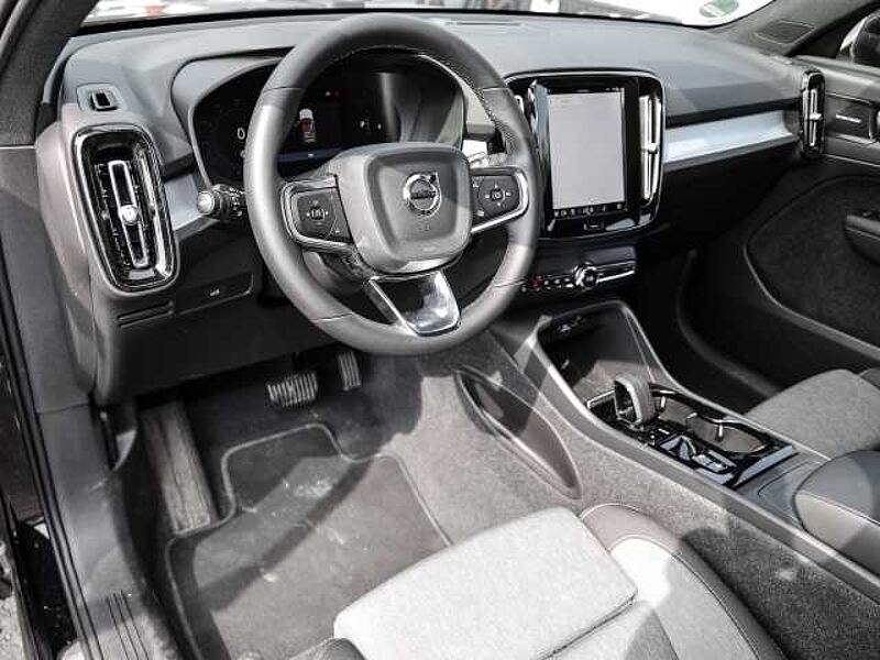 Volvo XC40 Plus Dark 2WD B3 EU6d digitales Cockpit Memory Sitze Soundsystem HarmanKardon LE