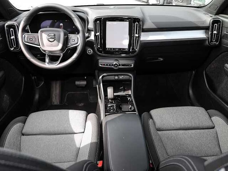 Volvo XC40 Plus Dark 2WD B3 EU6d digitales Cockpit Memory Sitze Soundsystem HarmanKardon LE