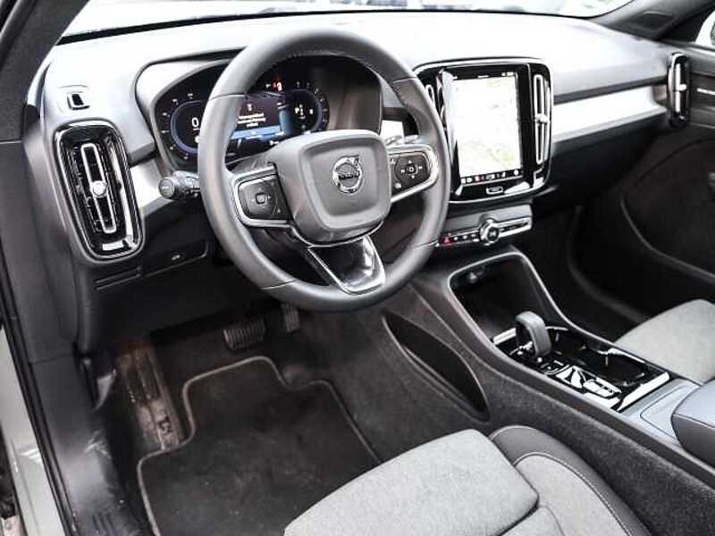 Volvo XC40 Plus Dark 2WD B3 EU6d digitales Cockpit Memory Sitze Soundsystem HarmanKardon LE