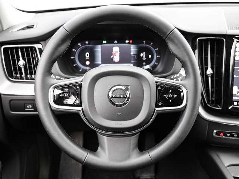 Volvo XC60 Plus Dark 2WD B4 Diesel EU6d digitales Cockpit Memory Sitze Soundsystem HarmanKa