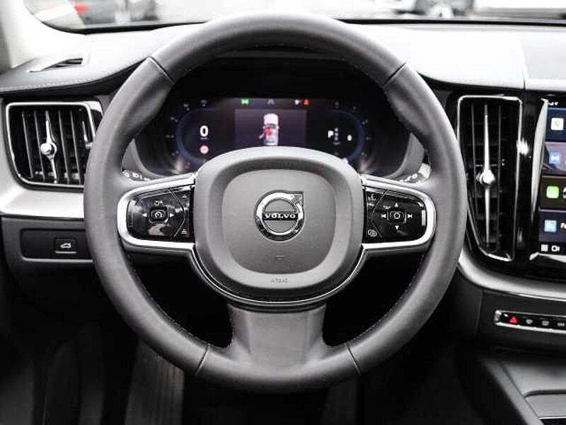 Volvo XC60 Ultimate Dark 2WD B4 Diesel EU6d HUD AD digitales Cockpit Memory Sitze Soundsyst