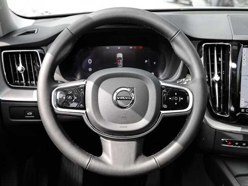 Volvo XC60 Plus Dark AWD B4 Diesel EU6d Allrad digitales Cockpit Memory Sitze Soundsystem