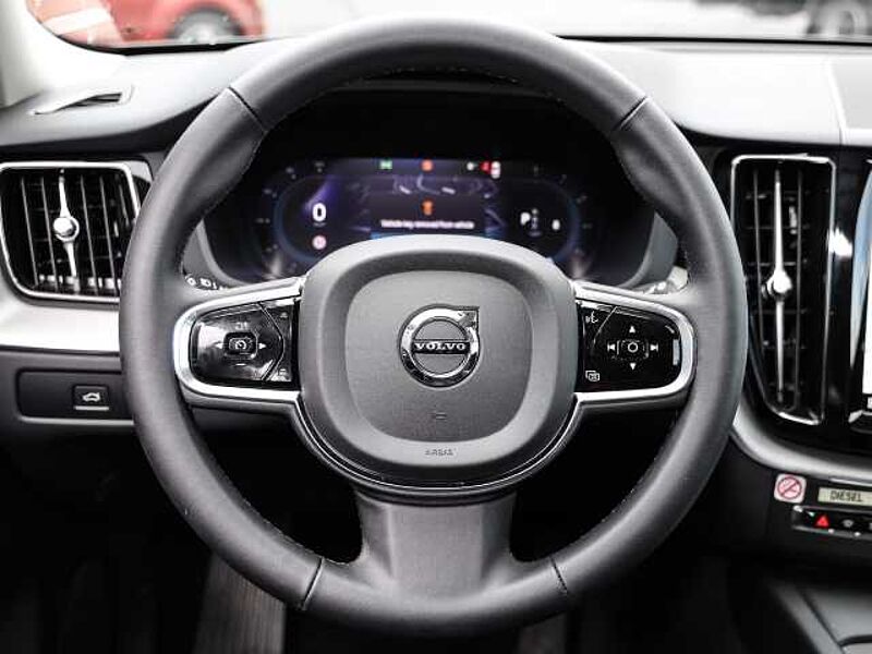 Volvo XC60 Plus Dark 2WD B4 Diesel EU6d digitales Cockpit Memory Sitze Soundsystem HarmanKa