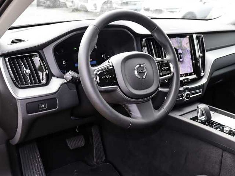 Volvo XC60 Ultimate Dark 2WD B4 Diesel EU6d HUD AD digitales Cockpit Memory Sitze Soundsyst