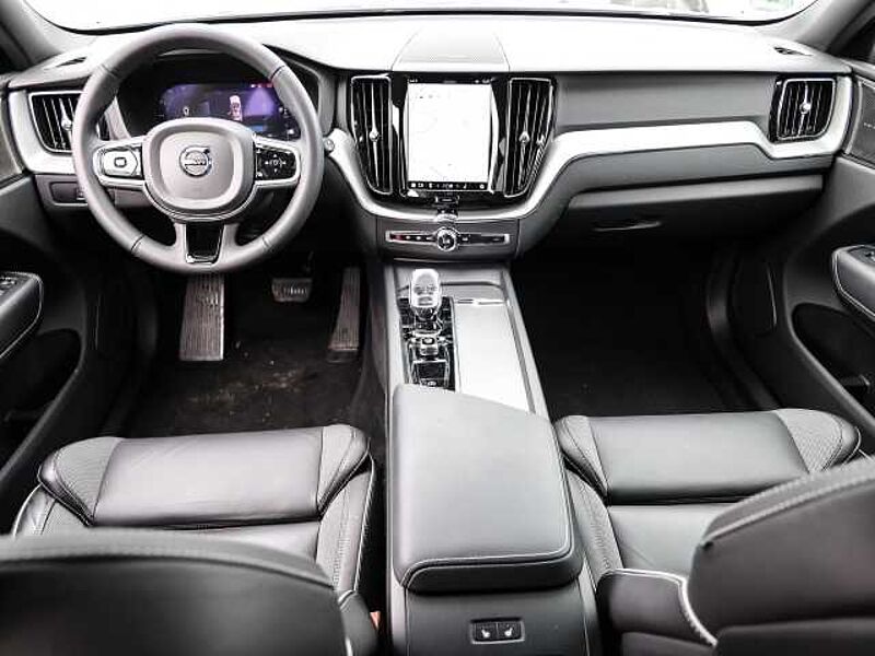 Volvo XC60 Plus Dark AWD B5 Benzin EU6d Allrad Leder digitales Cockpit Memory Sitze Soundsy