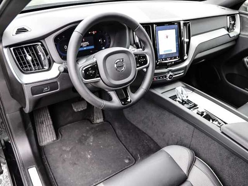 Volvo XC60 Plus Dark AWD B5 Benzin EU6d Allrad Leder digitales Cockpit Memory Sitze Soundsy