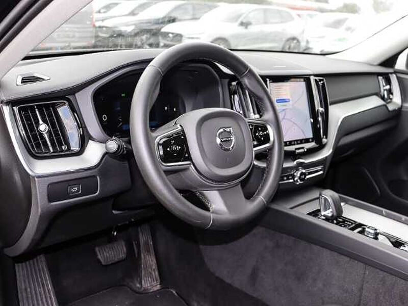 Volvo XC60 Ultimate Dark 2WD B4 Diesel EU6d HUD AD digitales Cockpit Memory Sitze Soundsyst