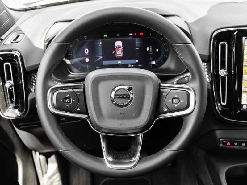 Volvo XC40 Plus Dark 2WD B4 EU6d digitales Cockpit Memory Sitze Soundsystem HarmanKardon 36