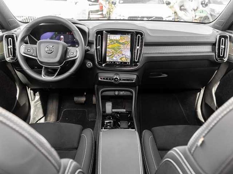 Volvo XC40 Plus Dark 2WD B4 EU6d digitales Cockpit Memory Sitze Soundsystem HarmanKardon 36