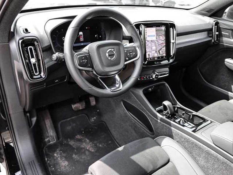 Volvo XC40 Plus Dark 2WD B4 EU6d digitales Cockpit Memory Sitze Soundsystem HarmanKardon 36