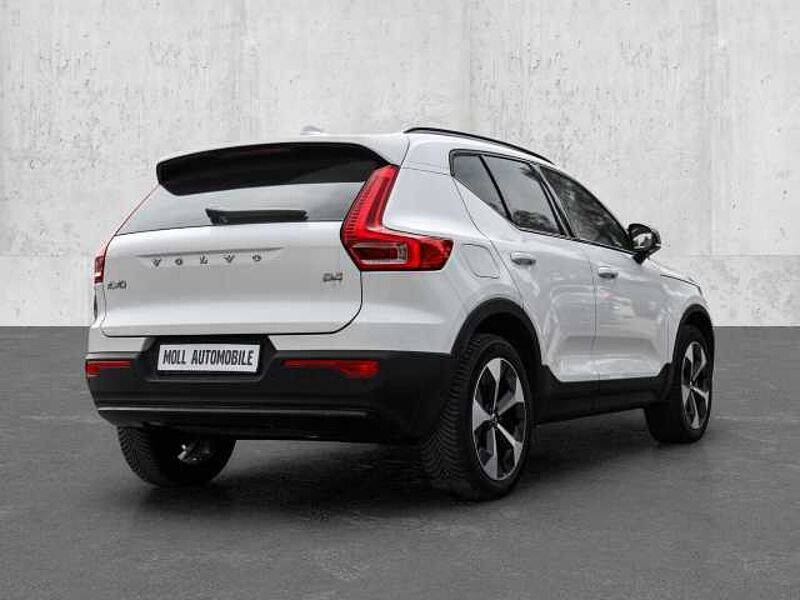 Volvo XC40 Plus Dark 2WD B4 EU6d digitales Cockpit Memory Sitze Soundsystem HarmanKardon 36