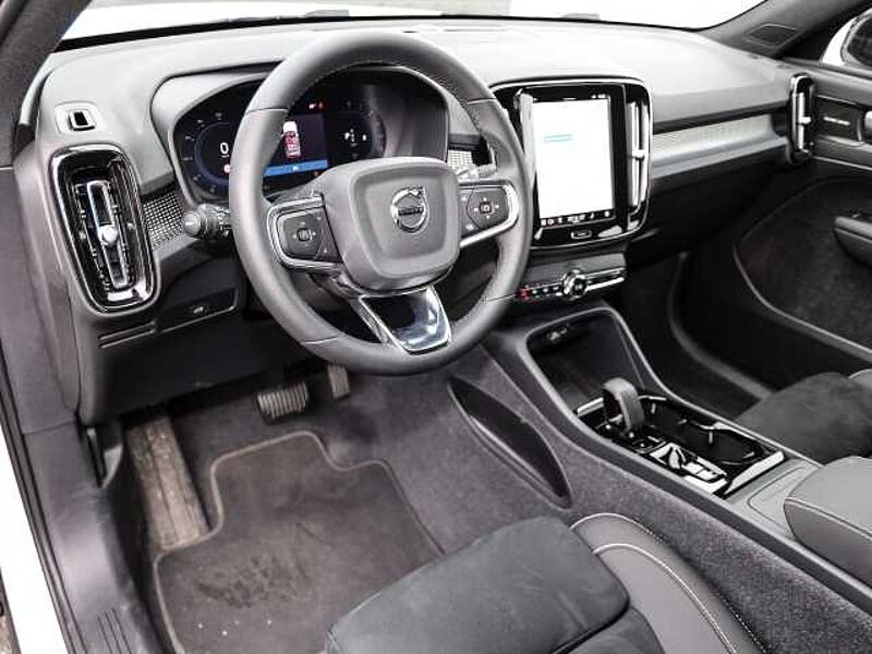 Volvo XC40 Plus Dark 2WD B4 EU6d digitales Cockpit Memory Sitze Soundsystem HarmanKardon 36