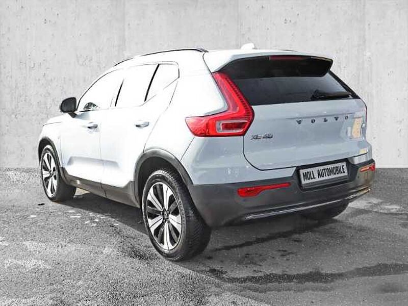 Volvo XC40 Plus Dark Recharge Plug-In Hybrid 2WD T5 Twin Engine EU6d StandHZG Navi digitale