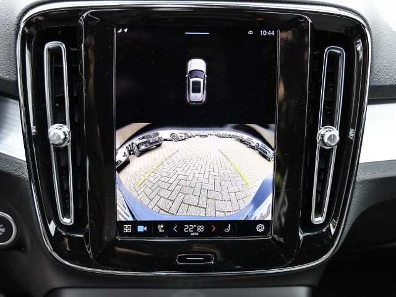 Volvo XC40 Plus Dark 2WD B3 EU6d digitales Cockpit Memory Sitze Soundsystem HarmanKardon LE