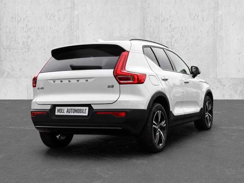 Volvo XC40 Plus Dark 2WD B3 EU6d digitales Cockpit Memory Sitze Soundsystem HarmanKardon LE