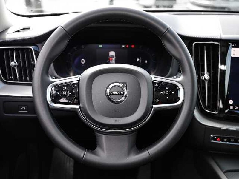 Volvo XC60 Ultimate Dark AWD B4 Diesel EU6d Allrad HUD AD StandHZG digitales Cockpit Memory