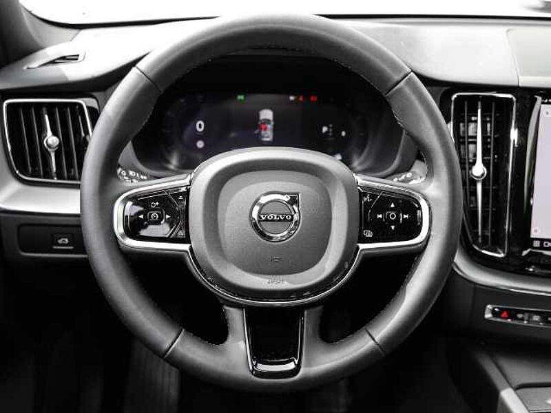 Volvo XC60 Plus Dark AWD B4 Diesel EU6d Allrad Leder digitales Cockpit Memory Sitze Soundsy