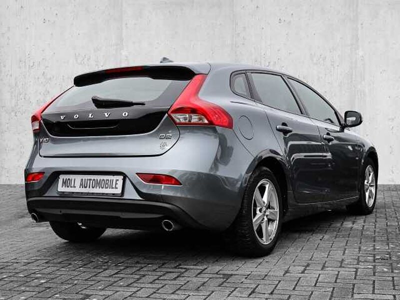 Volvo V40 Momentum D2 EU6d-T Navi Soundsystem LED Sperrdiff. Klimaautom SHZ Fernlichtass.