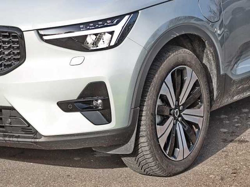 Volvo XC40 Ultimate Dark Recharge Plug-In Hybrid 2WD T5 Twin Engine EU6d StandHZG Navi