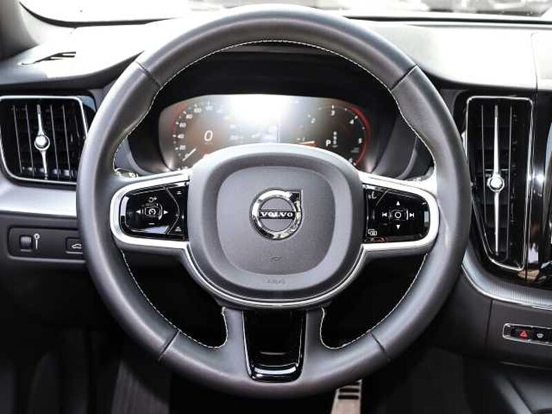 Volvo XC60 R Design AWD B5 Diesel EU6d Allrad StandHZG Navi digitales Cockpit Memory Sitze