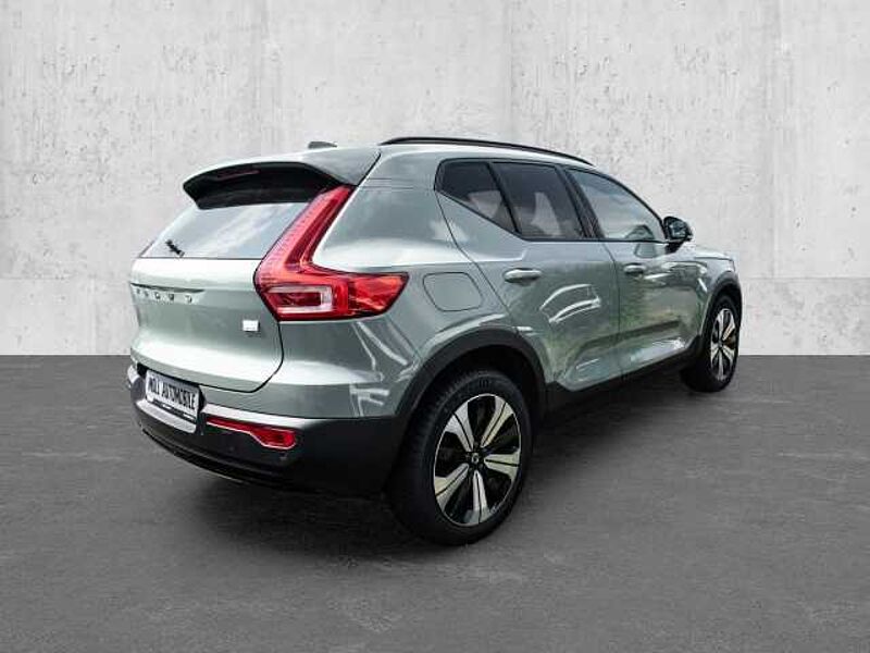 Volvo XC40 Plus Dark Recharge Plug-In Hybrid 2WD T4 Twin Engine EU6d StandHZG Navi digitale