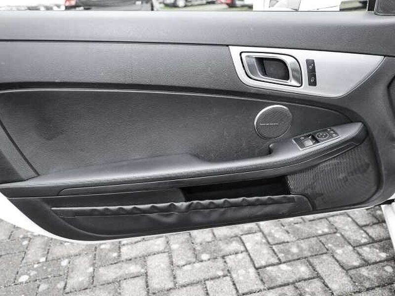 Mercedes-Benz SLC 200 -Klasse Roadster Sportpaket El. Panodach Navi Leder Soundsystem HarmanKardon