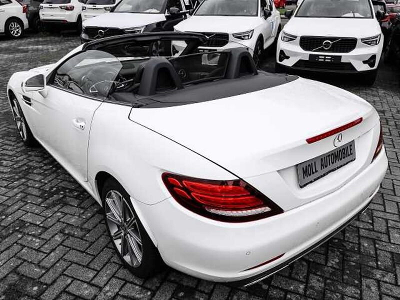 Mercedes-Benz SLC 200 -Klasse Roadster Sportpaket El. Panodach Navi Leder Soundsystem HarmanKardon