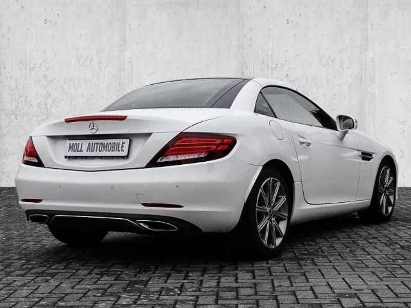 Mercedes-Benz SLC 200 -Klasse Roadster Sportpaket El. Panodach Navi Leder Soundsystem HarmanKardon