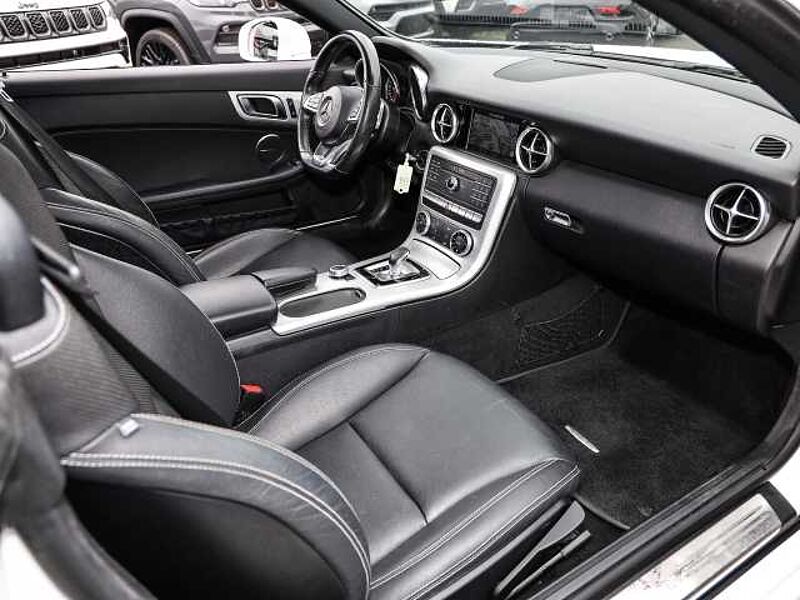 Mercedes-Benz SLC 200 -Klasse Roadster Sportpaket El. Panodach Navi Leder Soundsystem HarmanKardon