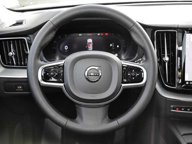 Volvo XC60 Ultimate Dark 2WD B4 Diesel EU6d HUD AD digitales Cockpit Memory Sitze Soundsyst