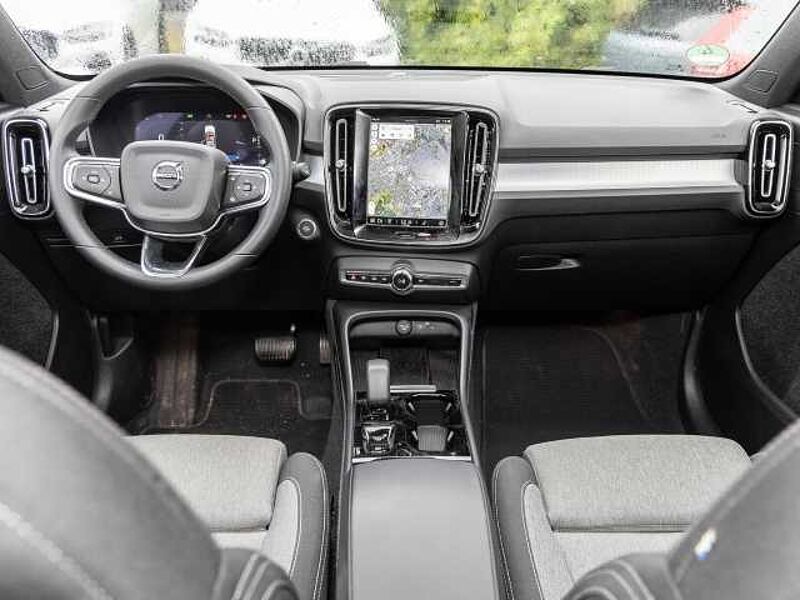 Volvo XC40 Plus Dark 2WD B3 EU6d digitales Cockpit Memory Sitze Soundsystem HarmanKardon LE