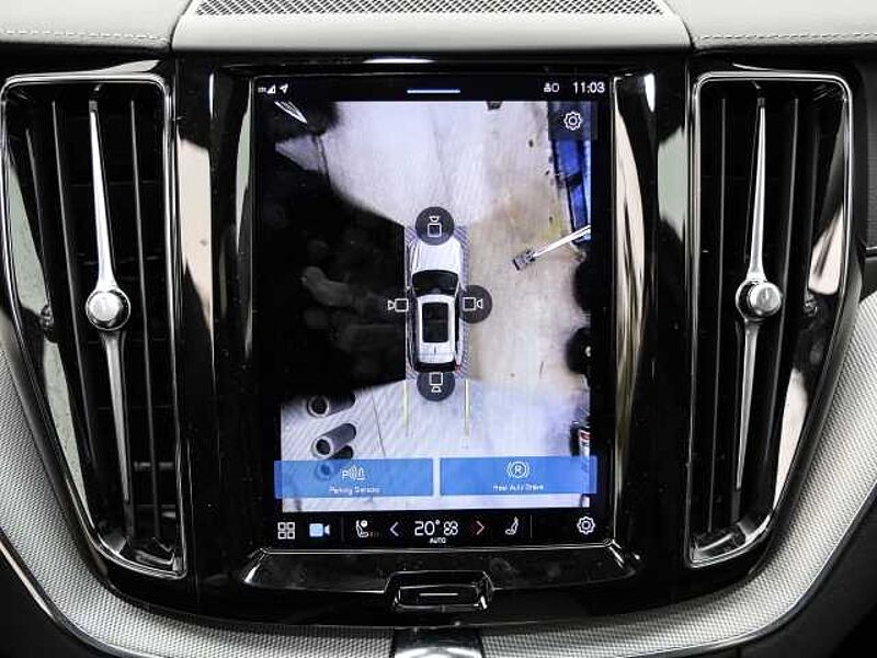 Volvo XC60 Ultimate Dark Recharge Plug-In Hybrid AWD T8 Twin Engine EU6d Allrad HUD StandHZ