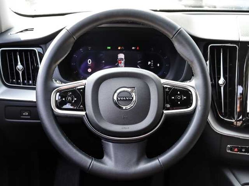 Volvo XC60 Plus Dark 2WD B4 Diesel EU6d digitales Cockpit Memory Sitze Soundsystem HarmanKa