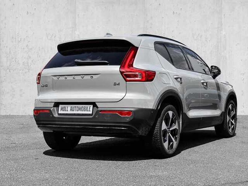 Volvo XC40 Plus Dark 2WD B4 EU6d digitales Cockpit Memory Sitze Soundsystem HarmanKardon 36