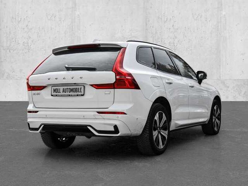 Volvo XC60 Plus Dark Recharge Plug-In Hybrid AWD T8 Twin Engine EU6e Allrad StandHZG digita