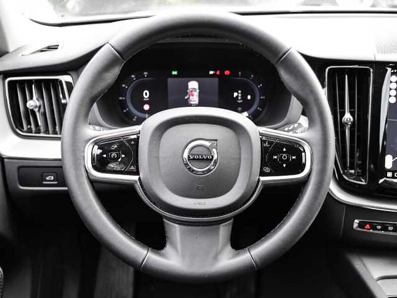 Volvo XC60 Plus Dark 2WD B4 Diesel EU6d digitales Cockpit Memory Sitze Soundsystem HarmanKa