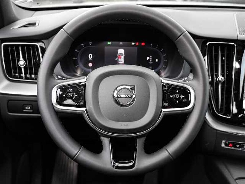 Volvo XC60 Plus Dark AWD B5 Benzin EU6d Allrad Leder digitales Cockpit Memory Sitze Soundsy