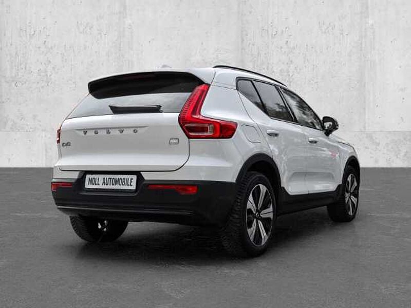 Volvo XC40 Plus Dark Recharge Plug-In Hybrid 2WD T4 Twin Engine EU6d StandHZG Navi digitale