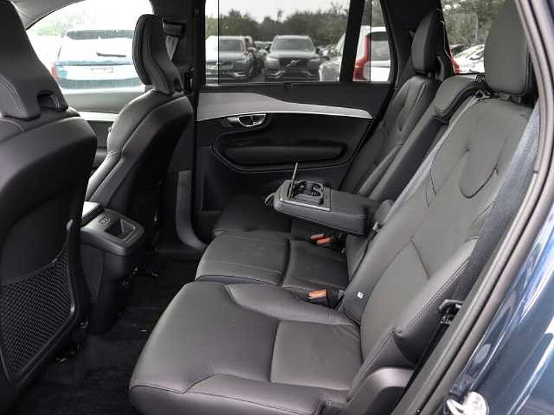 Volvo XC90 Plus Bright AWD B5 Diesel EU6d 7-Sitzer Allrad StandHZG AHK digitales Cockpit Me