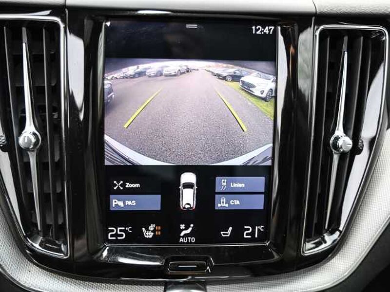 Volvo XC60 R Design AWD B5 Diesel EU6d-T Allrad HUD StandHZG Navi digitales Cockpit Memory