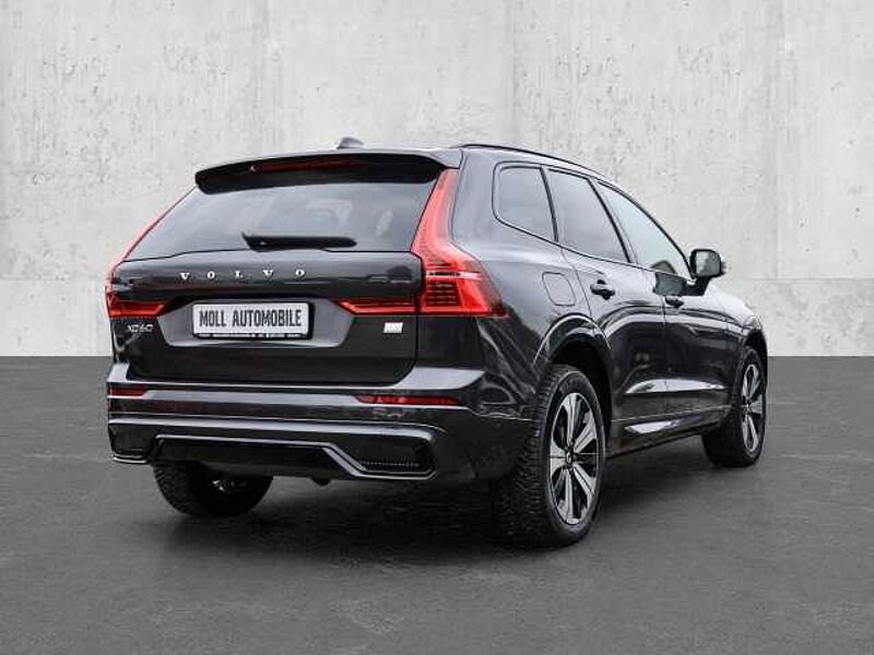 Volvo XC60 Plus Dark Recharge Plug-In Hybrid AWD T8 Twin Engine EU6d Allrad StandHZG digita