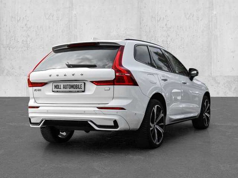 Volvo XC60 Ultimate Dark Recharge Plug-In Hybrid AWD T8 Twin Engine EU6d Allrad HUD StandHZ