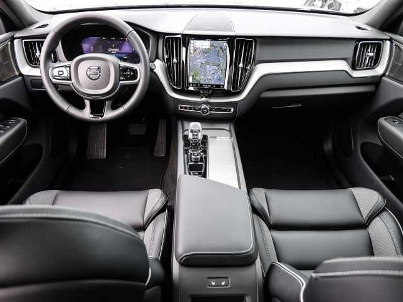 Volvo XC60 Plus Dark Recharge Plug-In Hybrid AWD T8 Twin Engine EU6d Allrad StandHZG digita