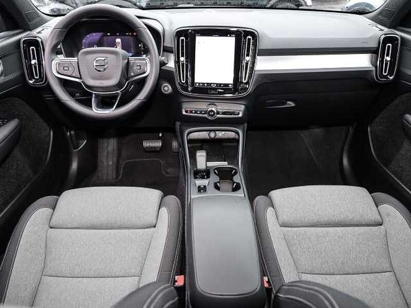 Volvo XC40 Core 2WD B3 EU6d Navi digitales Cockpit Soundsystem LED Scheinwerferreg. El. Hec